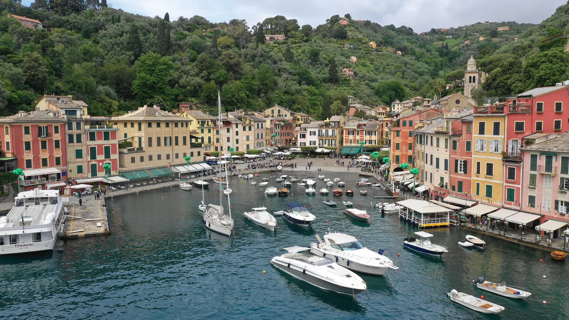 Portofino manzarası — Elegant İtalya Turu – Roma–Bergamo Rotası – AJet ile 7 Gece