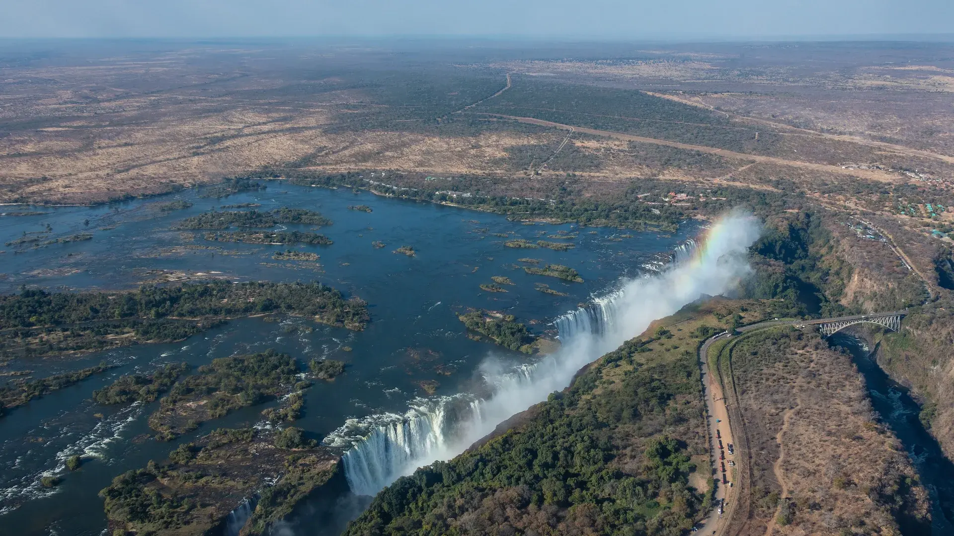 Victoria Falls manzarası — Elegant Güney Afrika’da 4 Ülke, Victoria Şelalesi Turu – Türk Hava Yolları ile 8 Gece