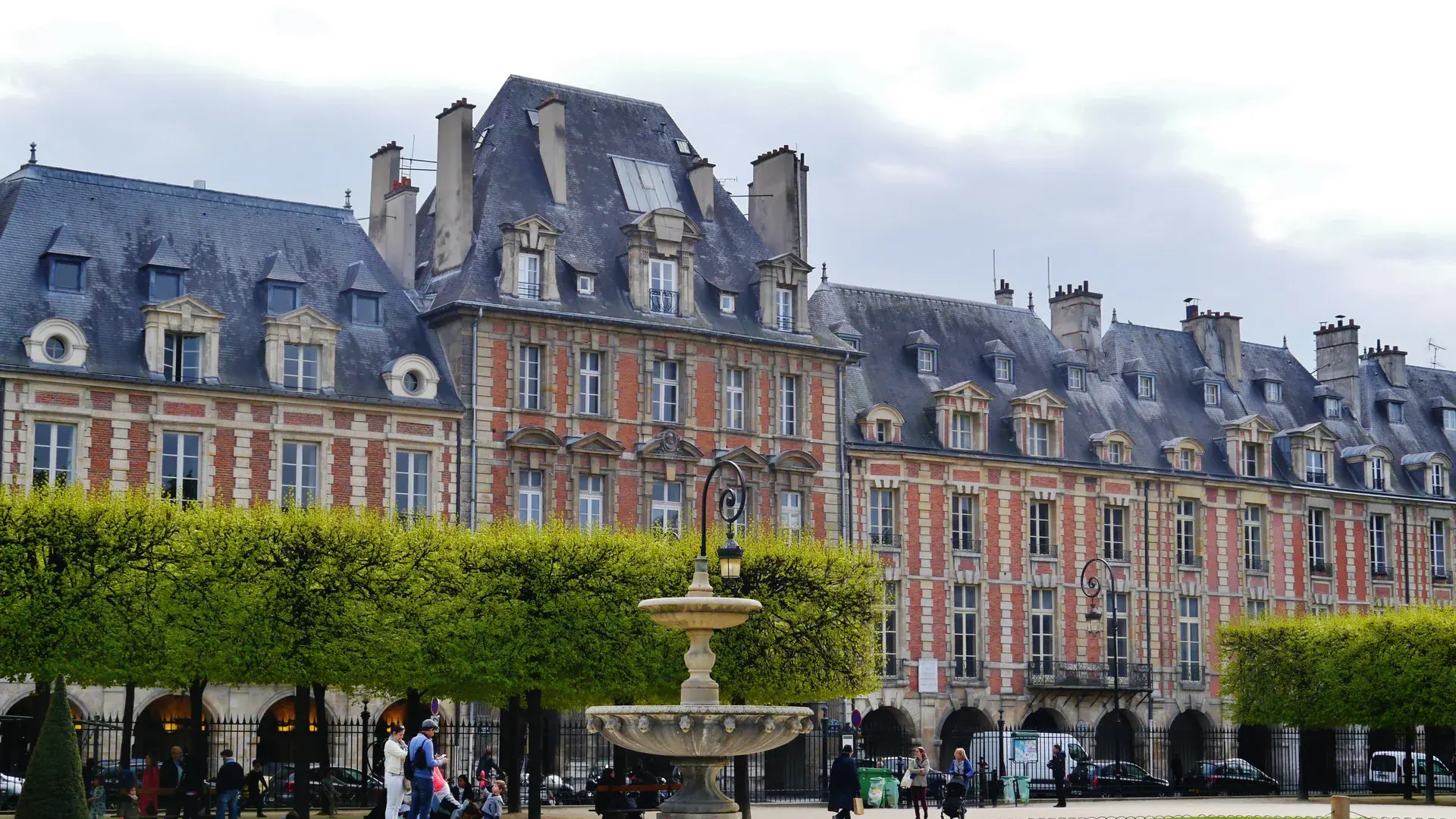 Paris şehir manzarası