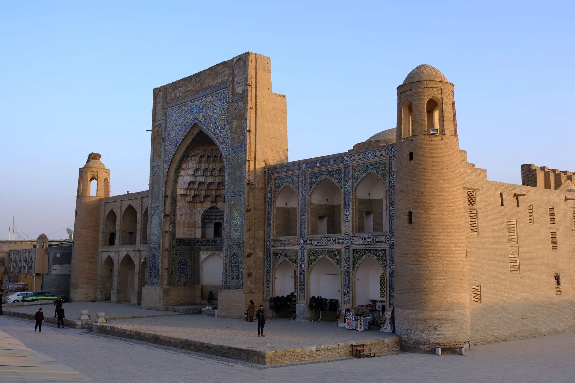 Özbekistan: Atalarımızın İzinde İpekyolu