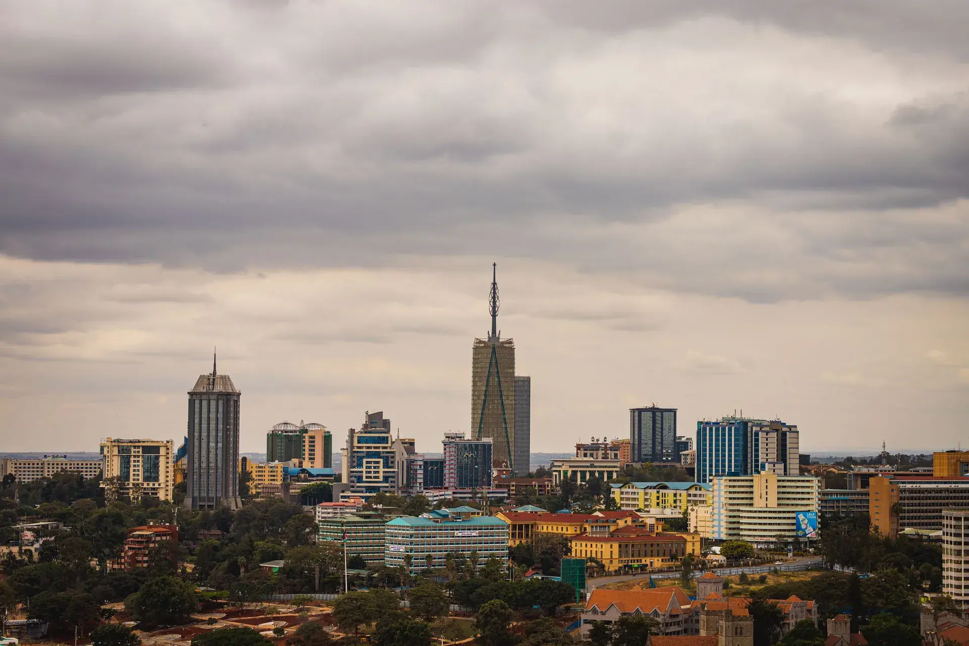 Elegant Kenya Büyük Göç Turu Doğu Afrika turu görseli